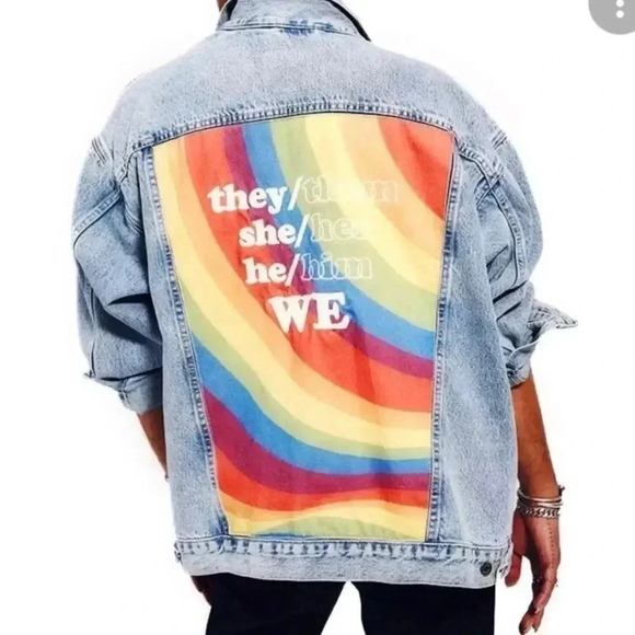 LEVI'S® PRIDE LIBERATION
TRUCKER JEAN JACKET - Picture 1 of 8